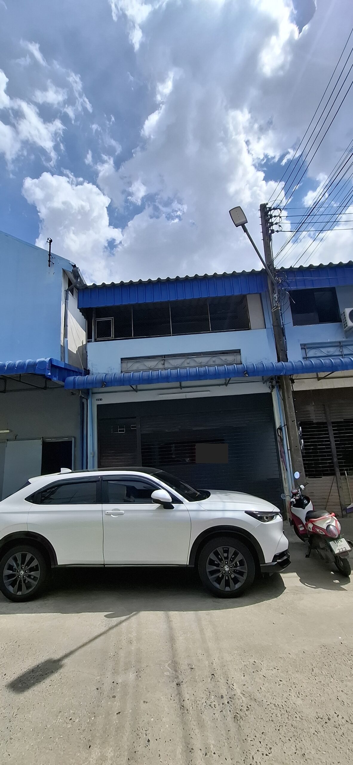 2.3 ลบ บ้านทาวน์เฮาส์ 2 ชั้น รีโนเวทแล้ว หลังโฮมโปร - Image 3