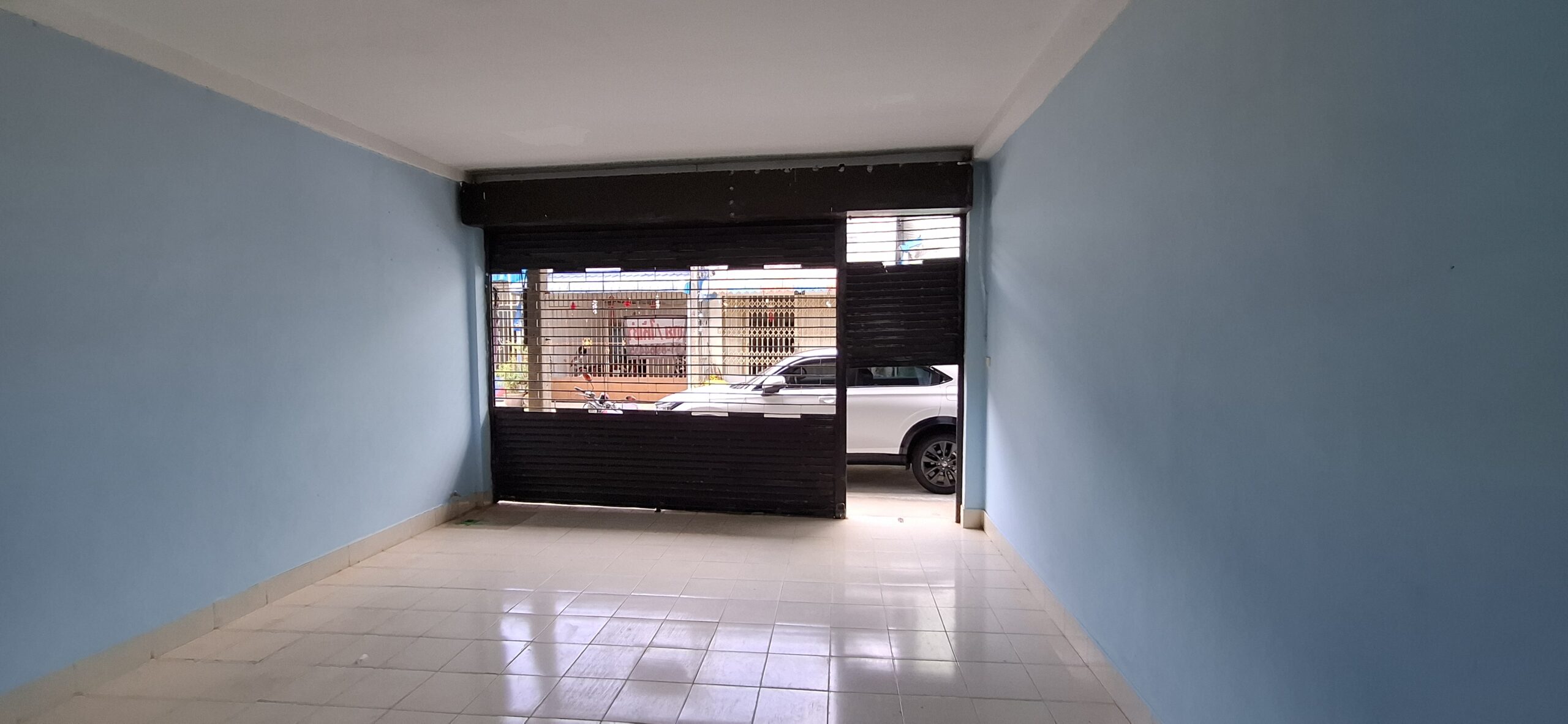 2.3 ลบ บ้านทาวน์เฮาส์ 2 ชั้น รีโนเวทแล้ว หลังโฮมโปร - Image 6