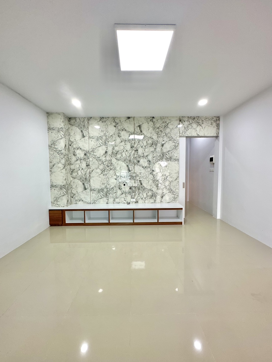 1.99 ลบ บ้านทาวน์เฮาส์ 2 ชั้น 2 ห้องนอน 2 ห้องน้ำ รีโนเวท บ้านพรุ - Image 7