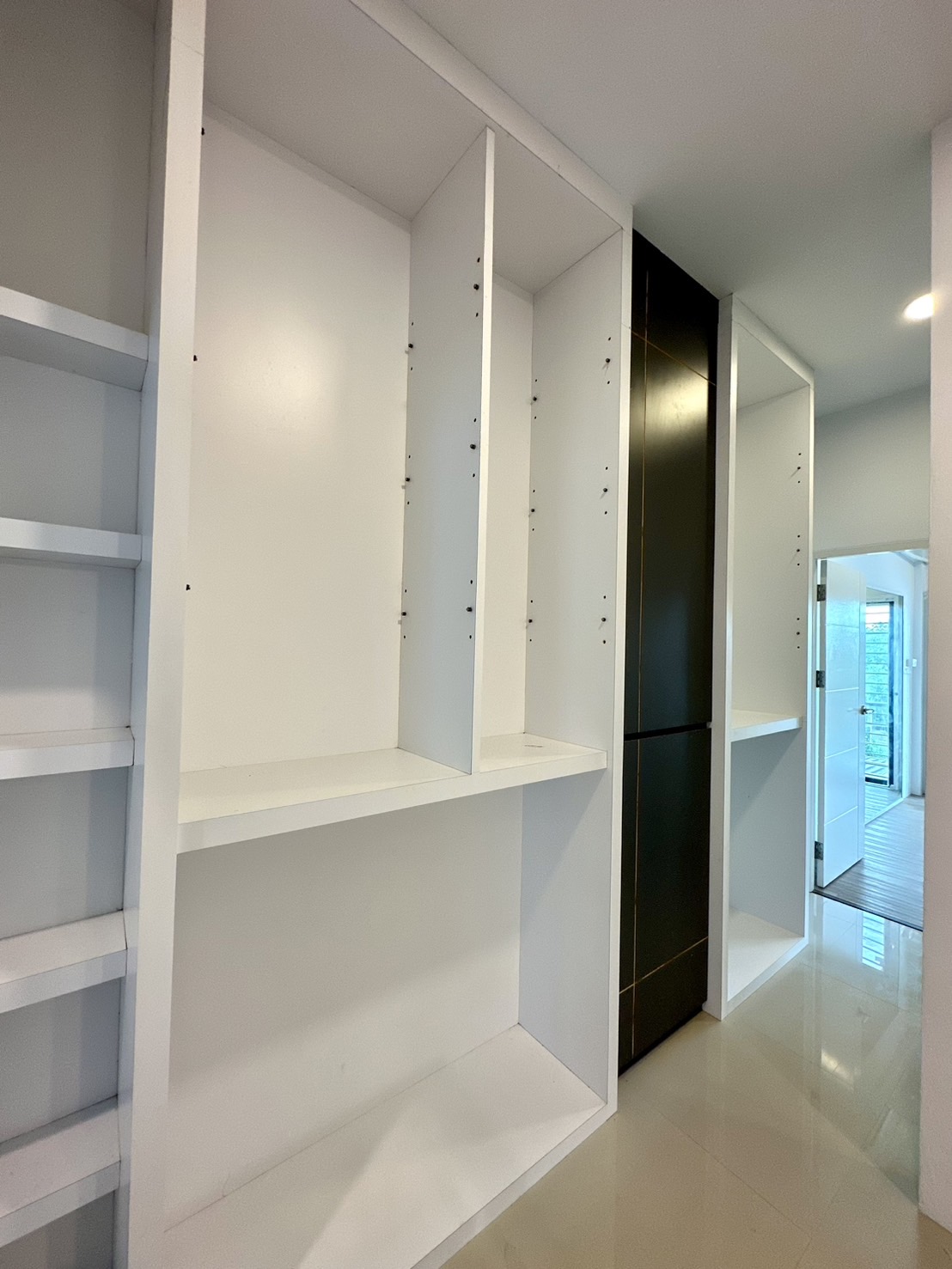 1.99 ลบ บ้านทาวน์เฮาส์ 2 ชั้น 2 ห้องนอน 2 ห้องน้ำ รีโนเวท บ้านพรุ - Image 14