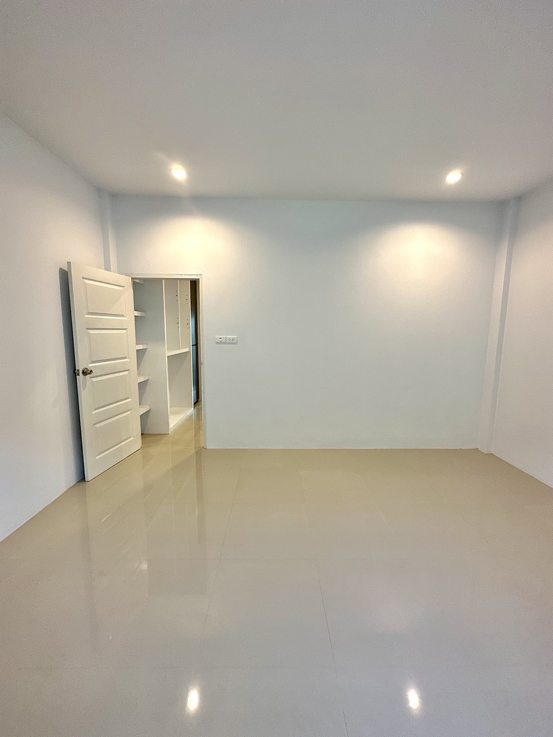 1.99 ลบ บ้านทาวน์เฮาส์ 2 ชั้น 2 ห้องนอน 2 ห้องน้ำ รีโนเวท บ้านพรุ - Image 19